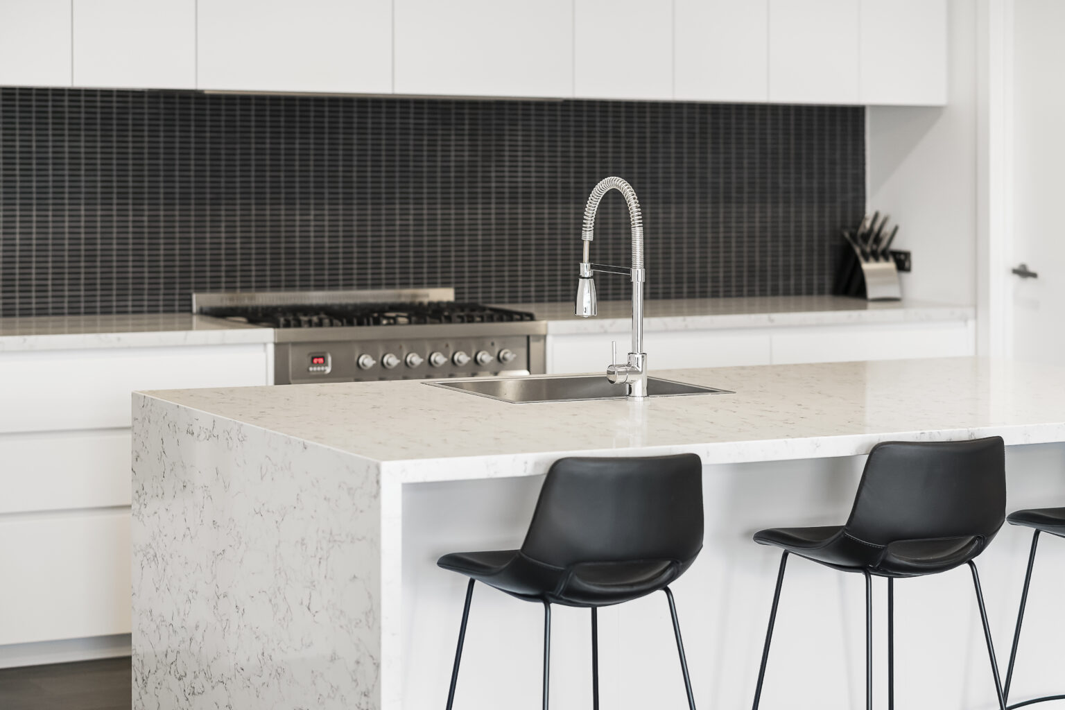 kitchen-bench-2021-08-27-09-41-23-utc